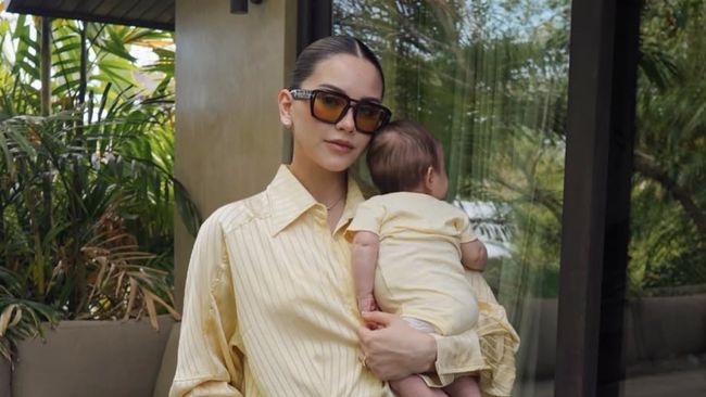 Alyssa Daguise Curhat Rambutnya Rontok Pasca Melahirkan, Relate Bun?