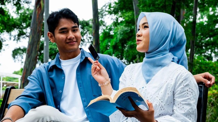 7 Kualitas Psikologis Unik Perempuan yang Lebih Nyaman Berteman dengan Pria