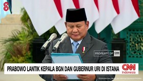 Presiden Prabowo Subianto melantik Sudaryono sebagai Kepala Badan Gizi Nasional di Istana Merdeka, Jakarta, pada Rabu sore. Selain Kepala BGN, dalam kesempatan ini Presiden juga melantik pimpinan Universitas Republik Indonesia sebagai bagian dari pen