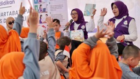 Pembina Sekretariat Tim Pembina (TP) Pos Pelayanan Terpadu (Posyandu) Yane Bima Arya dalam acara Peringatan Hari Anak Nasional di Taman Gurindam, Tanjungpinang, Kepulauan Riau (Kepri), Kamis (23/7/2026).
