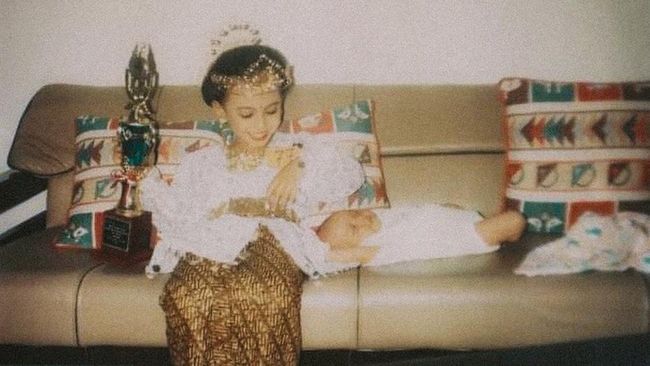 Hari Anak Nasional, Ini Potret Menggemaskan Masa Kecil 5 Artis Indonesia