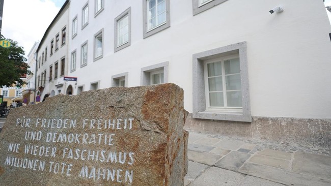 Pemerintah Austria Ubah Tempat Kelahiran Hitler Jadi Kantor Polisi