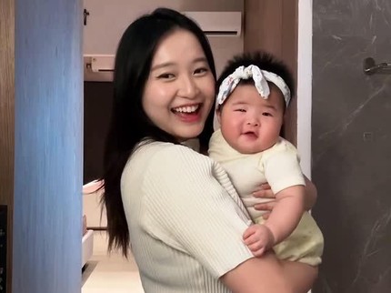 Potret Baby Vinica Anak Nita Vior yang Chubby dan Menggemaskan