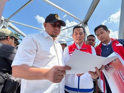 Andre Rosiade Pastikan Antrean BBM di Sumbar Dipicu Gangguan Distribusi