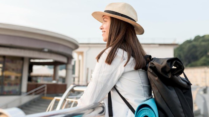 5 Fakta Kepribadian Orang yang Suka Bepergian ke Tempat Baru