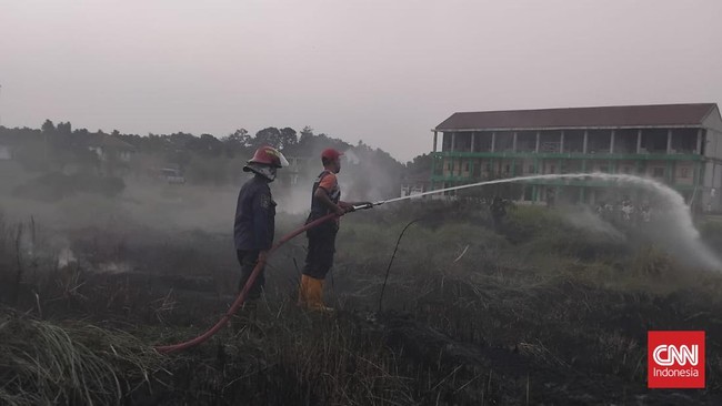 BPBD Kabupaten Tangerang mencatat 11 kebakaran lahan terbuka akibat cuaca panas ekstrem