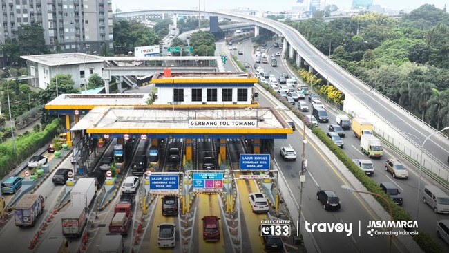 Mulai Malam Ini Gerbang Tol Tomang Ditutup, Jalur ke Bandara Dialihkan