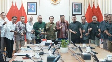 KPK Probes Meeting Between Kuansing Regent and Minister of Forestry