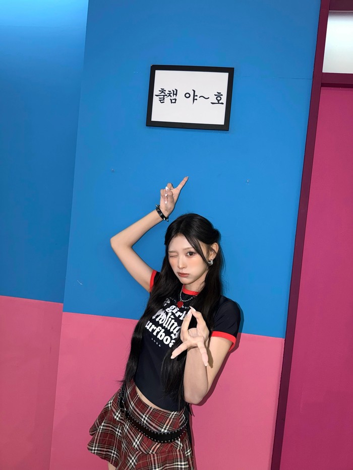Lantas, siapa sih sosok di balik frasa populer tersebut? Ya, idol K-Pop yang dimaksud, tak lain dan tak bukan, ialah Minami, satu-satunya anggota RESCENE yang berasal dari Jepang. / Foto: instagram.com/rescene_official