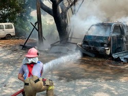 Gara-gara Bakar Sampah, Mobil dan Warung di Tangerang Hangus Terbakar