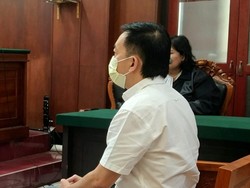Apes, Warga Surabaya Ketipu Investasi Biaya Balik Nama Kendaraan Rp 18,1 M