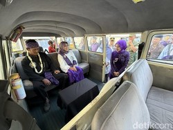 Uniknya Nikah Massal 53 Pasangan di Atas VW Kombi, Walkot Vinanda Bangga
