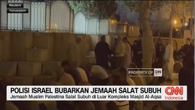 Polisi Israel Bubarkan Jemaah Salat Subuh