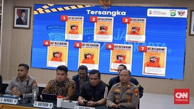 Polisi ungkap peran tujuh tersangka pengeroyok prajurit TNI.