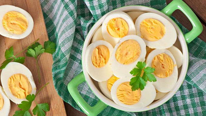 Benarkah Makan Telur Bikin Bisulan? Ini Kata Dokter!