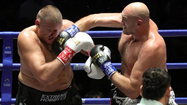 Duel Pemanasan Tyson Fury Tak Terkalahkan Lawan Mariusz Wach