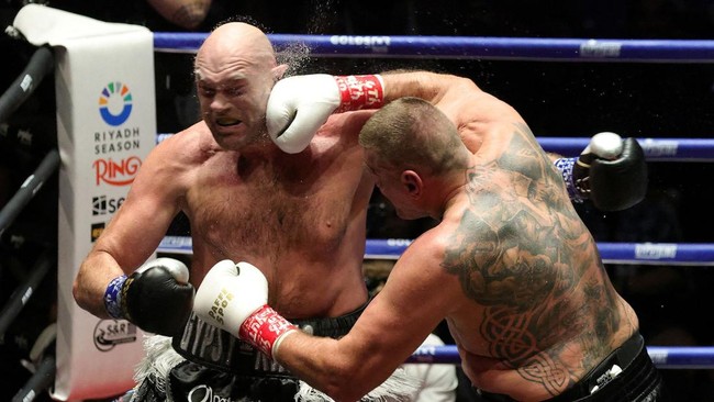Duel Pemanasan Tyson Fury Tak Terkalahkan Lawan Mariusz Wach