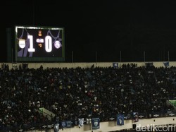 Babak Pertama Persib Ungguli Arema 1-0
