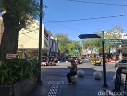 JLFR Diminta Berbagi Jalan dengan Trans Jogja Saat Melintas di Malioboro