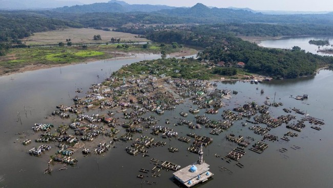 Permukiman Tenggelam Kembali Muncul di Bendungan Karian