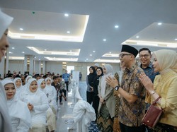 31 Pasangan Ikuti Nikah Massal, Gubernur Lampung Tekankan Nilai Agama