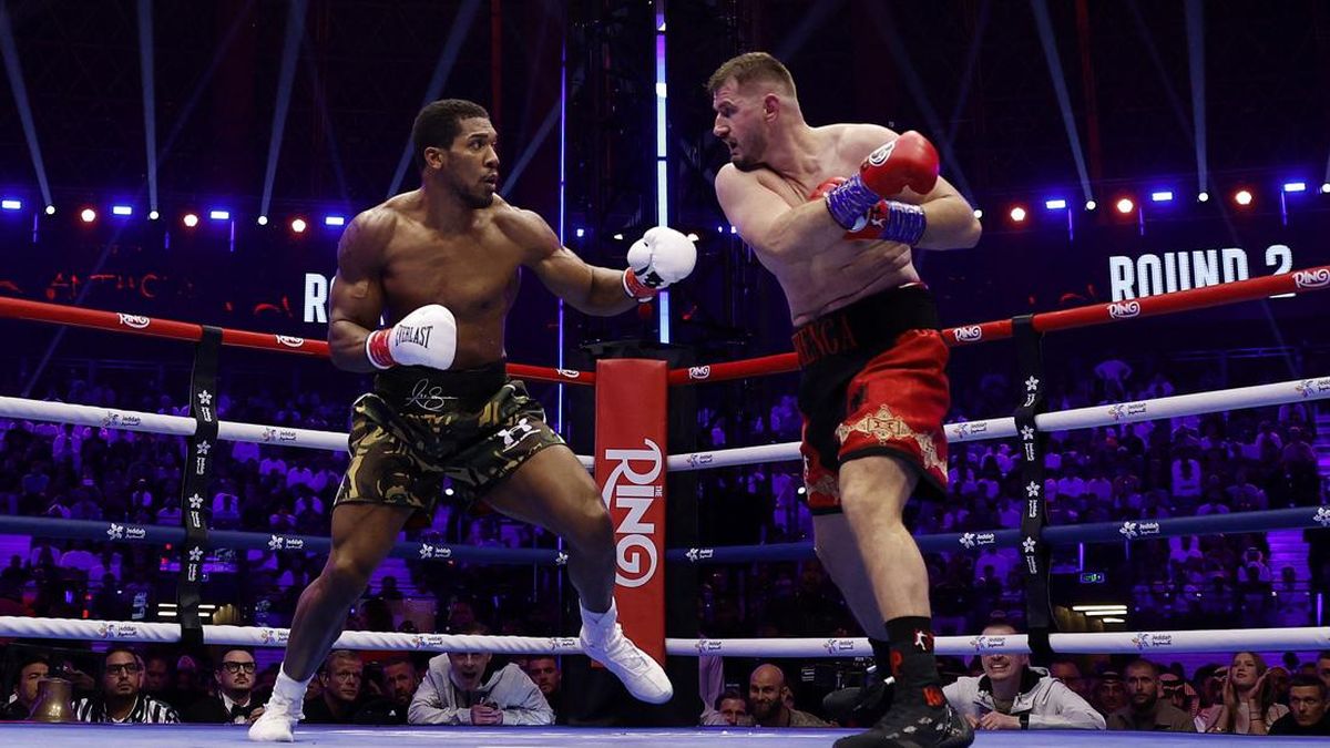 Usai 2 Kali Tersungkur, Anthony Joshua Menang KO atas Prenga