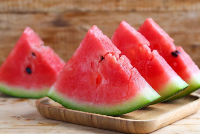 Semangka mengandung vitamin C, vitamin A, vitamin B6, dan antioksidan yang mendukung kesehatan tubuh. Kandungan likopennya juga dikaitkan dengan penurunan risiko berbagai penyakit kronis./ Foto: magnific.com/xb100