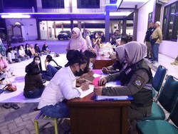 6 fakta Razia Warung Pangku Gresik Temukan Pramuniaga Positif HIV