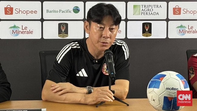 Debut Shin Tae Yong bersama Persija Jakarta dinodai Persebaya dengan kekalahan 1-0 dalam Piala Presiden 2026 di Stadion Gelora Bung Tomo, Minggu (26/7).