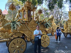 Umat Buddha Berdatangan Jelang Kirab Tipitaka Chanting Candi Mendut-Borobudur