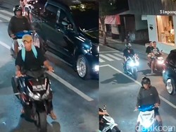 2 Pria Beraksi Curi Motor di Berawa Terekam CCTV