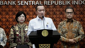 Menteri Sekretaris Negara, Prasetyo Hadi saat menyampaikan konferensi pers di Bank Indonesia, Jakarta, Senin (27/7/2026).