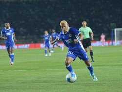 Ikhwan Tanamal Berburu Menit Bermain di Persib