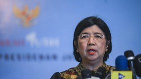 Pejabat Gubernur Sementara Bank Indonesia (BI) Destry Damayanti memberikan keterangan pers usai mengikuti rapat Komite Stabilitas Sistem Keuangan (KSSK) dengan Presiden Prabowo Subianto di Kompleks Istana Kepresidenan, Jakarta, Senin (27/7/2026). Rap