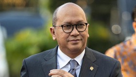 Indonesian sovereign wealth fund Danantara CEO Rosan Roeslani, arrives at the Presidential Palace complex after Perry Warjiyo stepped down as Bank Indonesia (BI) governor, in Jakarta, Indonesia, July 27, 2026. REUTERS/Willy Kurniawan