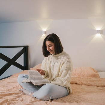 3 Ciri Kepribadian Orang yang Suka Nikmati Weekend di Rumah Saja