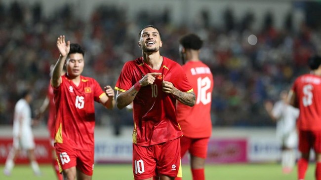 Hendrio Araujo da Silva alias Do Hoang Hen mencetak dua gol saat Vietnam menaklukkan Timor Leste 7-0 dalam Piala AFF 2026 di Stadion Chonburi, Thailand pada 24 Juli 2026.