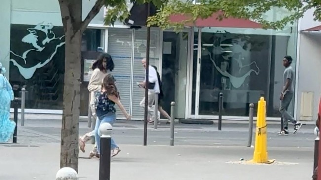 Penikaman Massal di Paris