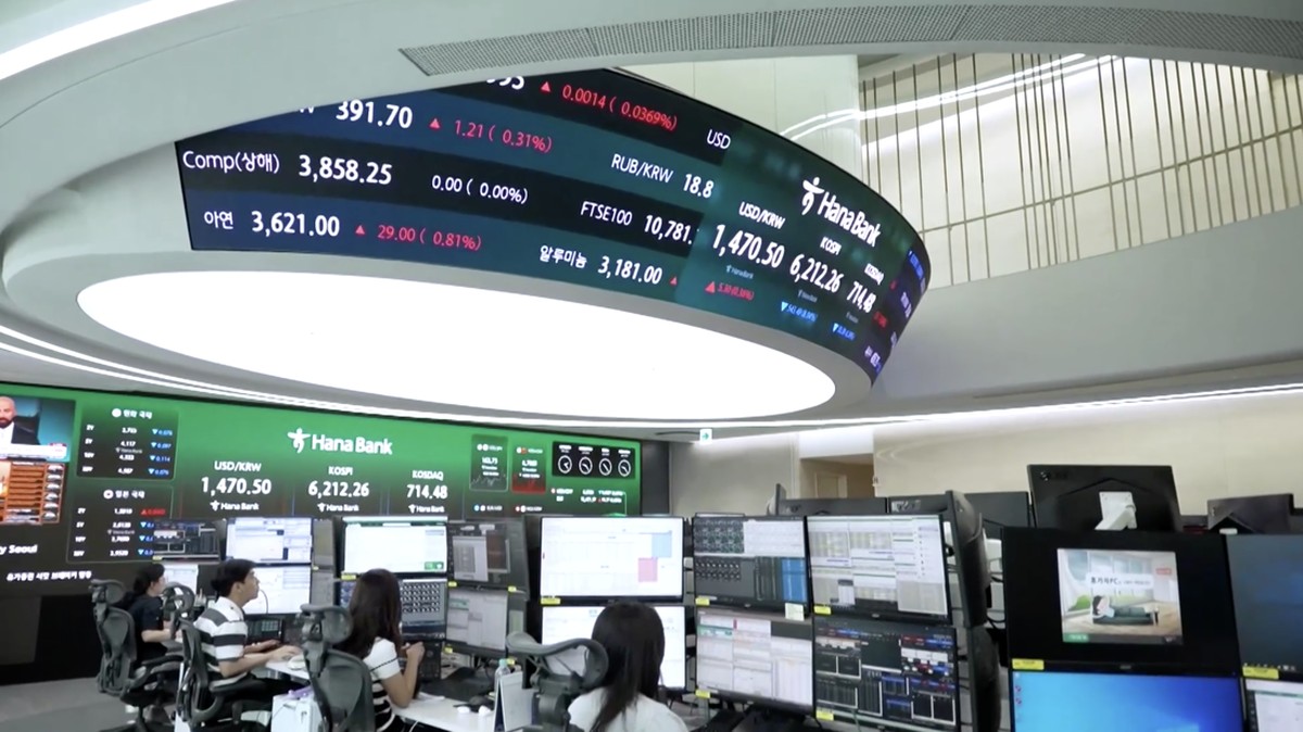 Bursa Asia Merah, Kospi Ambles 4% Meski Trump Tunda Serang Iran