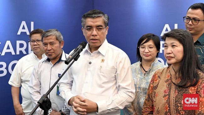 Menteri Ketenagakerjaan Yassierli memastikan Kementerian Ketenagakerjaan (Kemnaker) akan terus melakukan kunjungan ke berbagai daerah untuk mengecek langsung kondisi ketenagakerjaan, termasuk memverifikasi kabar mengenai pemutusan hubungan kerja (PHK