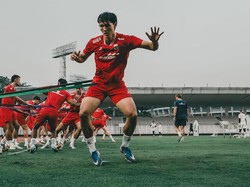 Debut Gila Mitchell Baker, Lanjutkan Tradisi Hat-trick ke Kamboja