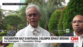 Pascabentrokan dua kelompok warga di Matraman, Jakarta Pusat, yang menewaskan satu orang, perwakilan dua kelompok yang bertikai bertemu di kawasan Kebayoran Baru, Jakarta Selatan, Senin petang. Kedua kelompok sepakat berdamai.
Perwakilan warga Matra