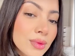 Popsicle Lips, Tren Makeup Bibir Juicy yang Viral di 2026
