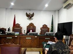 Kejagung Minta Hakim Tolak Praperadilan Eks Waka BGN Lodewyk Pusung