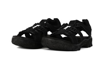 Musim Kemarau Waktunya Trekking, Sudah Punya Sandal yang Tepat?