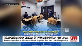 Pascaviral usai terekam kamera pengawas terlibat cekcok dengan seorang petugas satpam di Bundaran HI, Jakarta, tiga oknum anggota Polda Jawa Barat akan menjalani sanksi penempatan khusus di Bidang Profesi dan Pengamanan (Propam) Polda Jawa Barat sert
