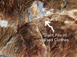 Parah! Gunungan Baju Bekas di Gurun Atacama Terlihat dari Luar Angkasa