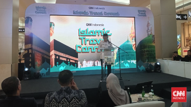 Menhaj Buka CNN Indonesia Islamic Travel Connect 2026