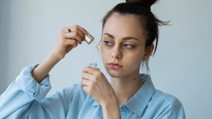 7 Penyebab Serum Tidak Bekerja Optimal Meski Sudah Dipakai Rutin