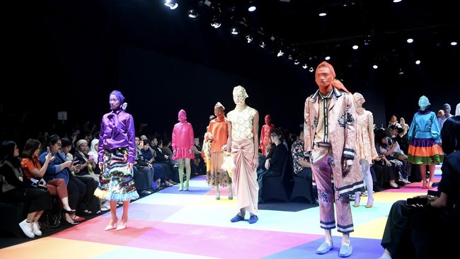 Peragaan Busana Lakon Indonesia di JF3 Fashion Festival